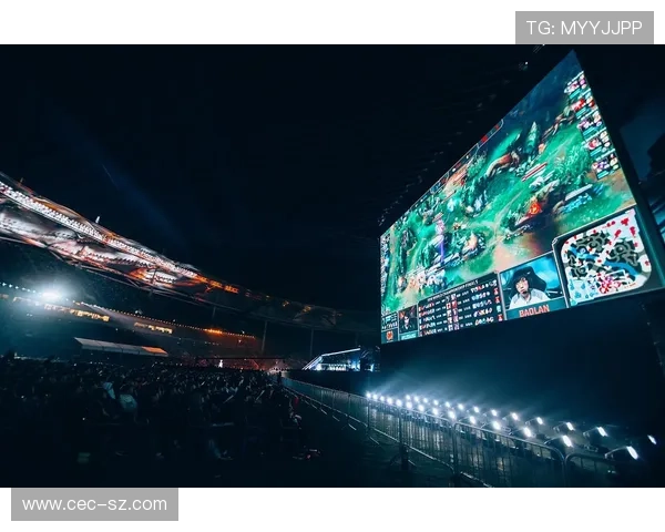 《英雄联盟全球总决赛激战正酣 多支战队上演精彩逆袭引发热议》 《英雄联盟全球总决赛激战正酣 多支战队上演精彩逆袭引发热议》