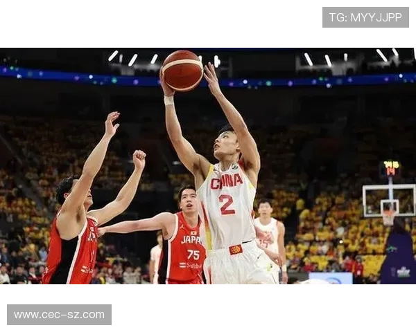 中国男篮世界杯表现引关注 引发国内外球迷热议与期待 中国男篮世界杯表现引关注 引发国内外球迷热议与期待