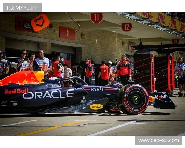 F1赛季精彩纷呈 各车队竞争激烈 迈凯伦与红牛领跑争夺战愈加白热化 F1赛季精彩纷呈 各车队竞争激烈 迈凯伦与红牛领跑争夺战愈加白热化