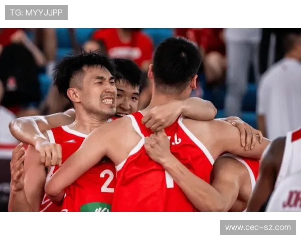 中国男篮迎战世界强队备战世界杯 激烈对决引发球迷热议 中国男篮迎战世界强队备战世界杯 激烈对决引发球迷热议