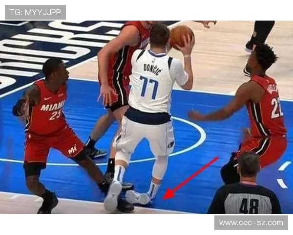 NBA新赛季风云再起球星交易伤病与争冠格局全面解析走势前瞻深度观察 NBA新赛季风云再起球星交易伤病与争冠格局全面解析走势前瞻深度观察