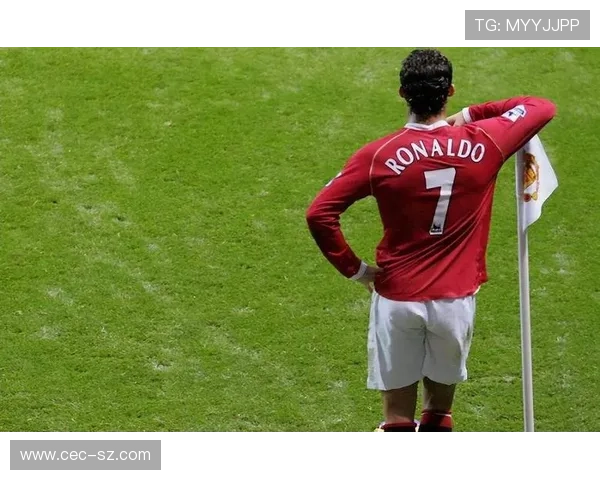 以C罗为核心的时代传奇足球精神与全球影响力解析之职业生涯与竞技巅峰 以C罗为核心的时代传奇足球精神与全球影响力解析之职业生涯与竞技巅峰